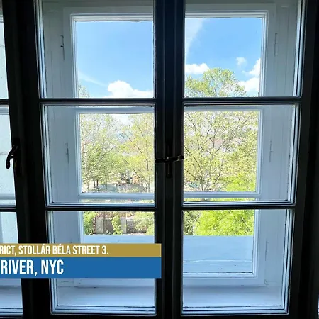 Little East River Premium Apt
