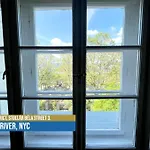Little East River Premium Apt